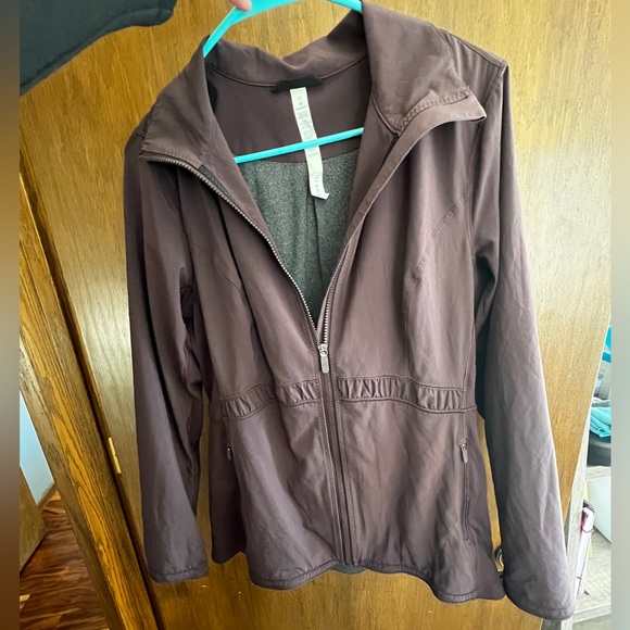 Lulu lemon zip up jacket. Size 12. Plum colored in excellent condition. - Picture 1 of 6